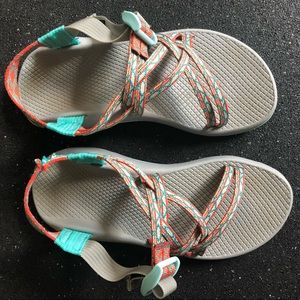 ****TRADE WITH aw70227**** NOT FOR SALE Wom Chacos